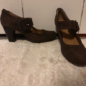 2000s mini brown heels